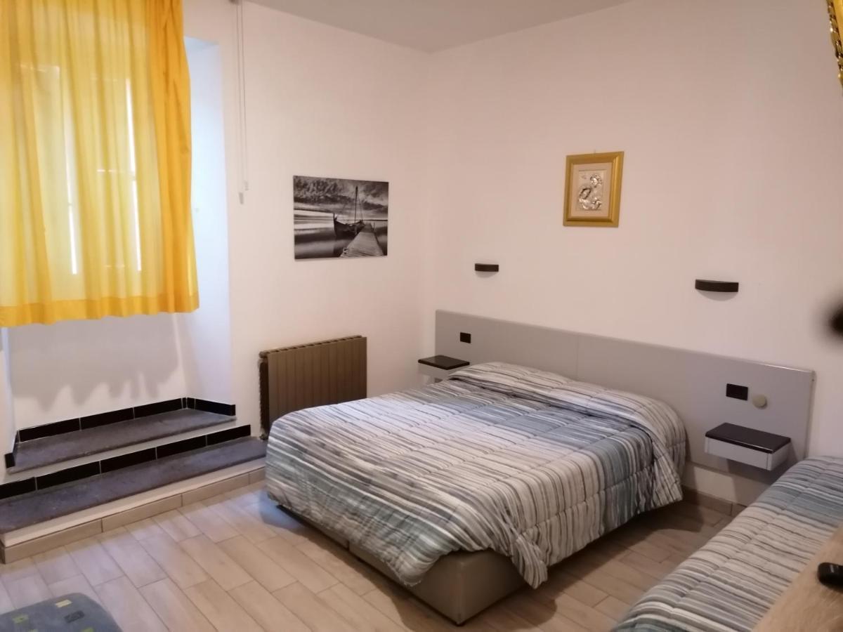 Hotel Centrale Cascia Buitenkant foto